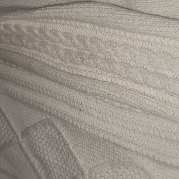 Old Navy Crew Neck Sweater - Picture 3 of 5